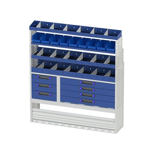 Scaffalatura interna destra comfort con copri passaruota con antina di chiusura, cassettiere con cassetti blu, scaffalature con divisori, scaffalatura con contenitori asportabili gialli e scaffalatura terminale con divisori per furgoni Iveco Daily L2H2.
