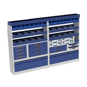 Allestimento luxury, sinistra con copri passaruota ad anta-basculante blu, cassettiere con cassetti blu, scaffalature con valigie in plastica trasparenti, scaffalature con contenitori asportabili gialli per veicoli Ford Transit L2H2