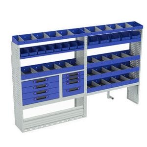 Allestimento interno confort, sinistro per con copri passaruota con antina di chiusura, copri passaruota con kit ferma valigia, con scaffalatura con cassetti colore blu, scaffalature con contenitori asportabili di colore giallo e blu, con scaffalatura con divisori e scaffalatura terminale per furgoni FIAT DUCATO L2H2.